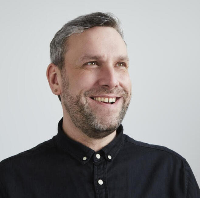 R Justin Hunt, Kate's friend